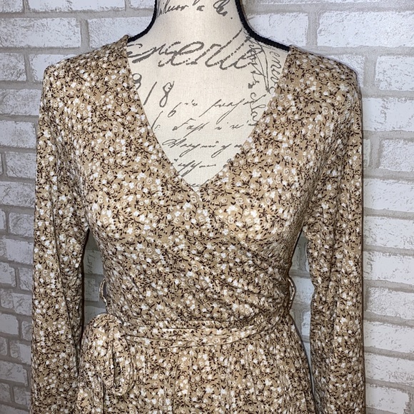 Tan Floral Print Ruffled Hem Self-Tie Wrap Dress - Picture 2 of 4